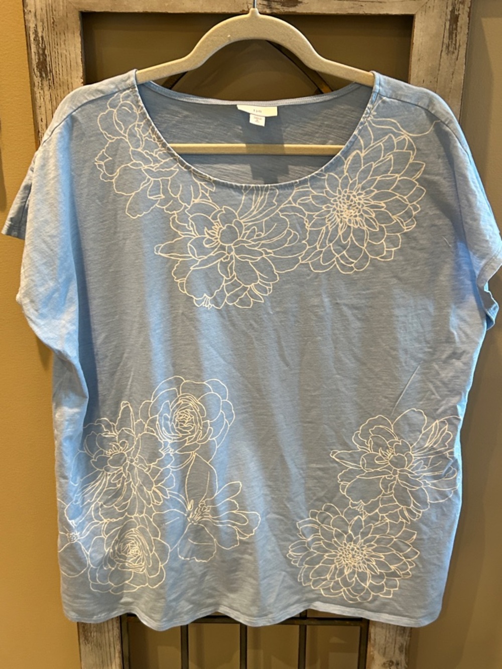 J. Jill Light Blue Short-Sleeve Tee with White Floral Outline